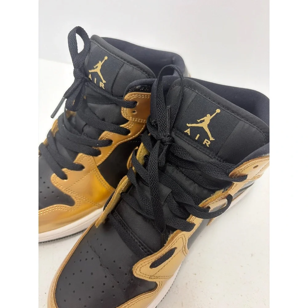 Air Jordan 1 Mid SE GS Black Metallic Gold Sneakers DR6967-071 Kids Size 7Y - Picture 8 of 8